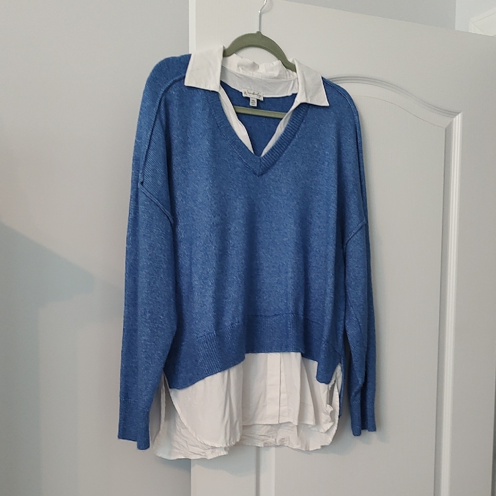 Wonderly Blue V-Neck Sweater with White Layer